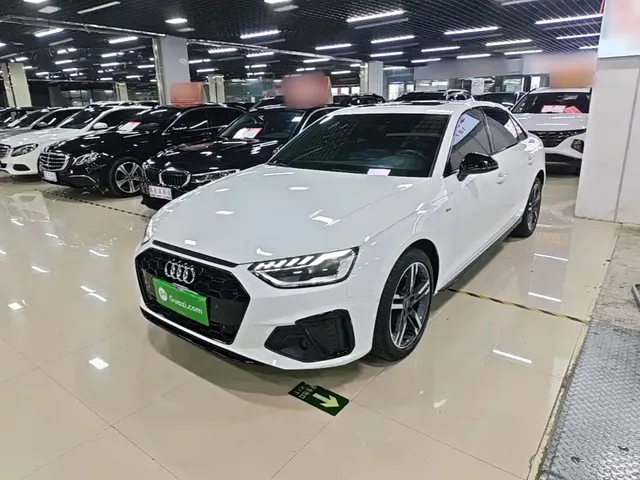 Audi A4L 2022 40 TFSI Luxury Dynamic