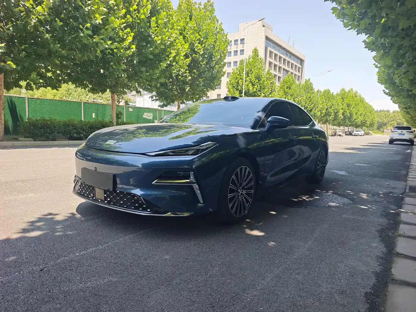 Geely Galaxy Xingyao 8 2025 130km EM-P Starship Edition