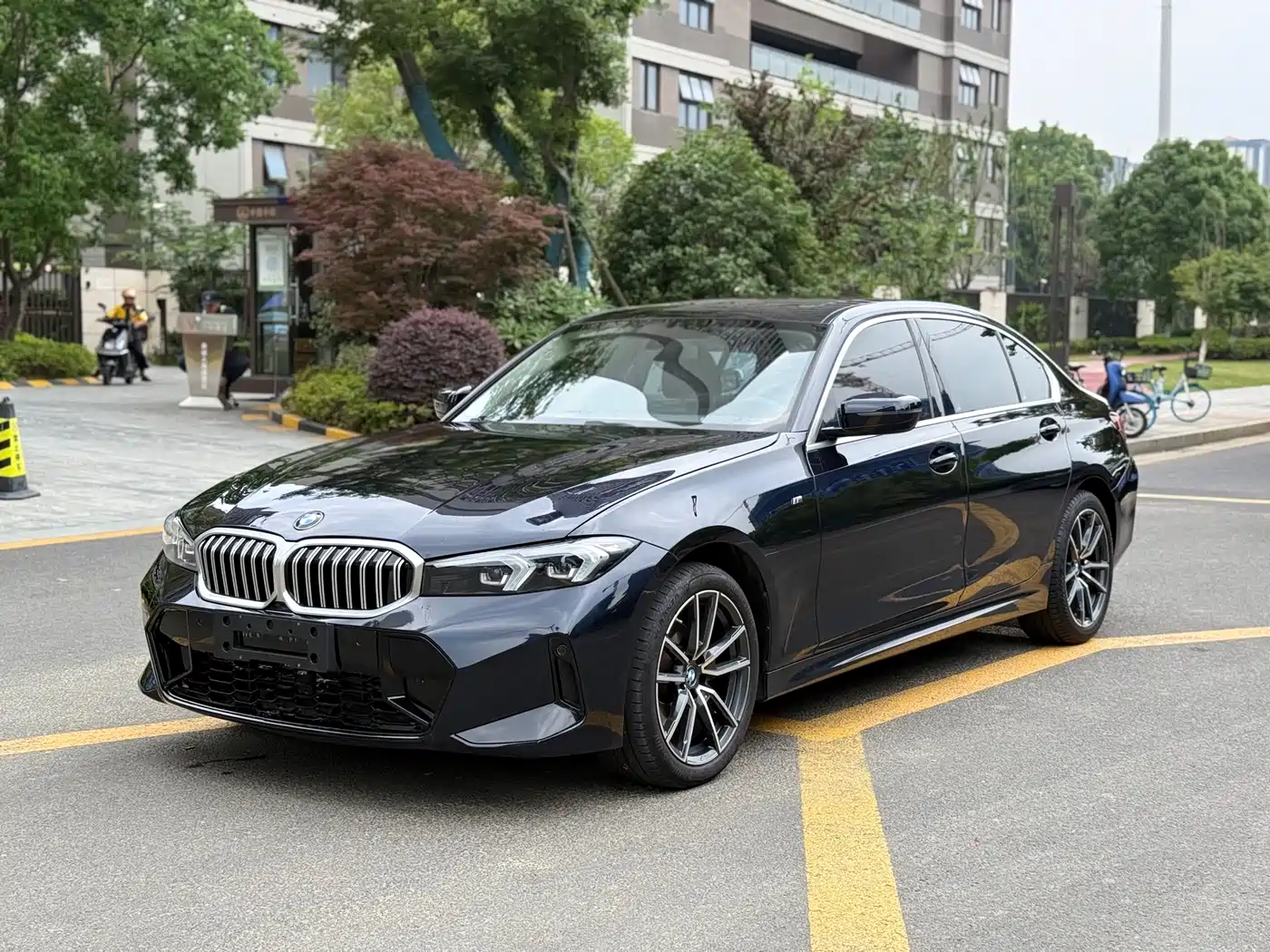 BMW 3 Series 2024 320Li M Sport Package