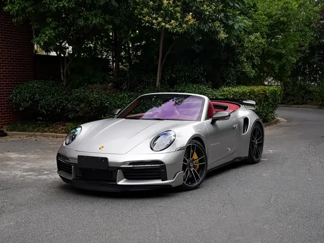 Porsche 911 2022 Turbo S Cabriolet 3.7T