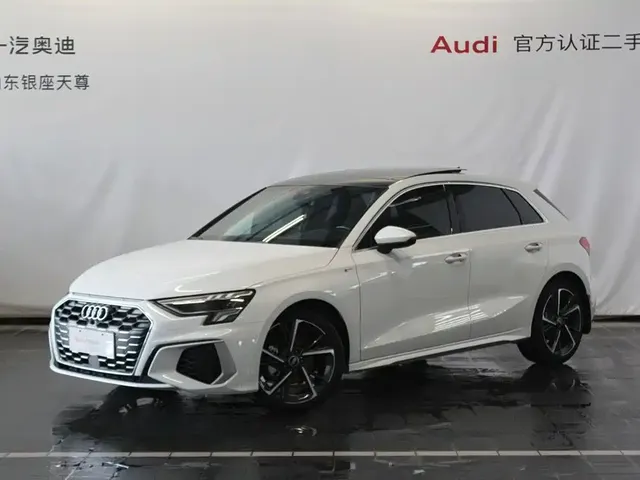 Audi A3 2023 Facelift Sportback 35 TFSI Fashion Sport