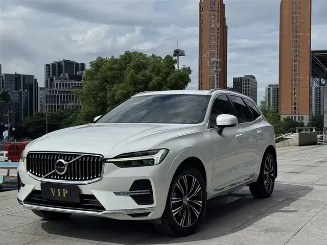 Volvo XC60 2022 B5 AWD Inscription