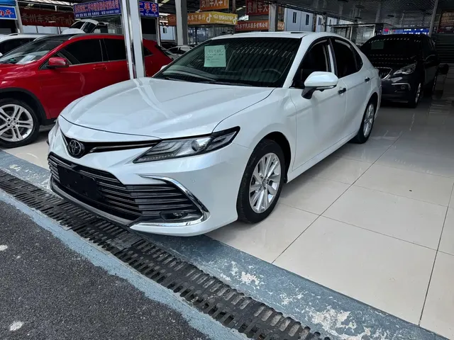 Toyota Camry 2021 2.0G Luxury Edition