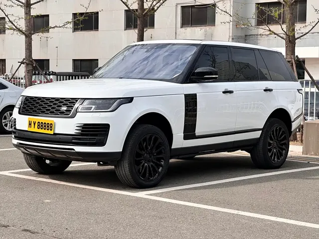 Land Rover Range Rover 2022 3.0 L6 360PS Heritage Edition