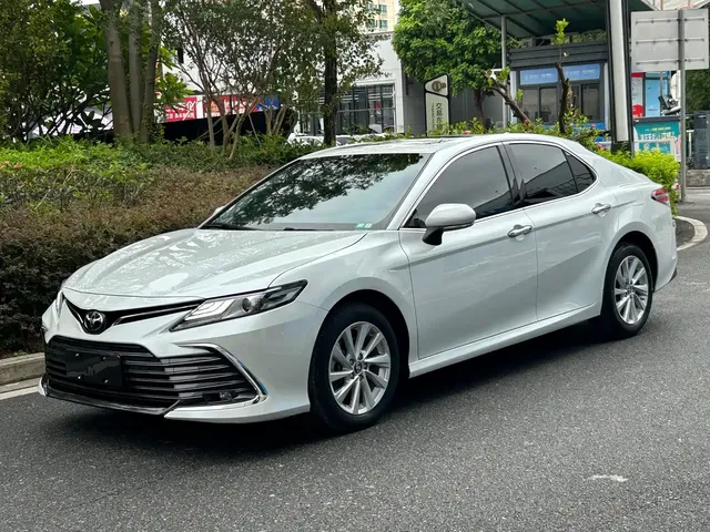Toyota Camry 2021 2.0G Luxury Edition