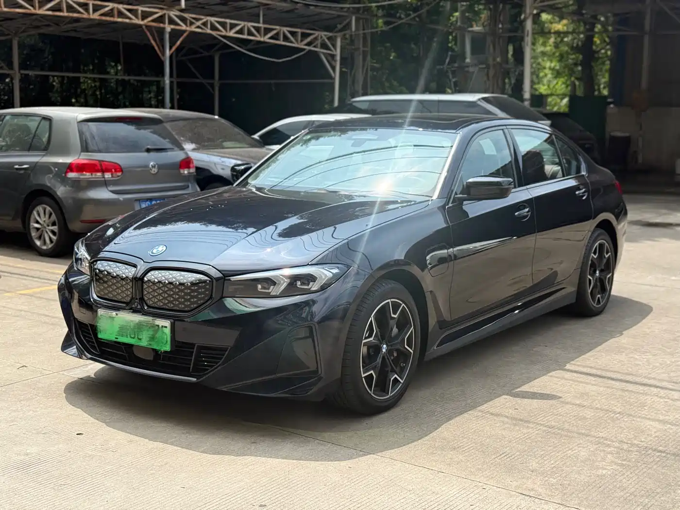 BMW i3 2025 eDrive 40 L Shadow Night Sport Package