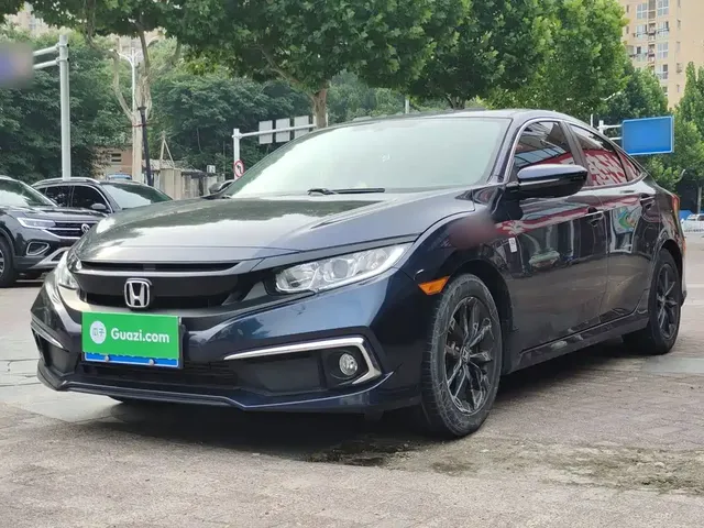 Honda Civic 2016 220TURBO CVT Premium Edition