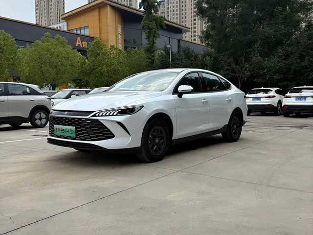 BYD Qin PLUS 2026 DM-i 128KM Progressive