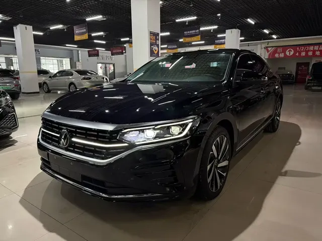 Volkswagen Passat 2023 330TSI Luxury Edition