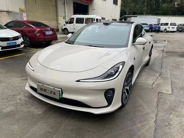 IM Motors IM L6 2025 Ultra