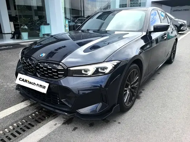 BMW 3 Series 2023 325i M Sport Black Night Package