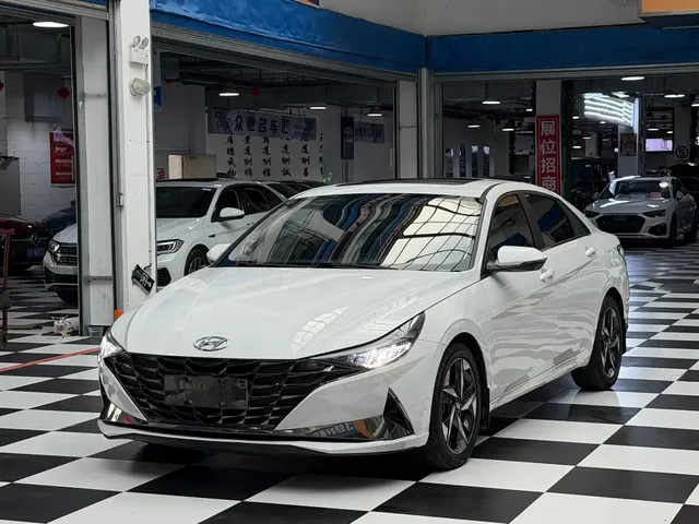 Hyundai Elantra 2022 1.5L CVT GLX Elite Edition