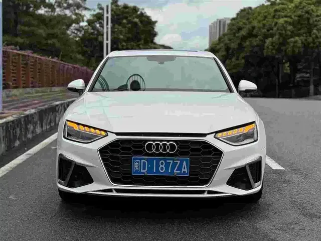 Audi A4L 2022 40 TFSI Luxury Dynamic