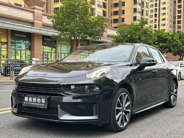 Lynk & Co 03 2019 2.0TD Auto Power Version