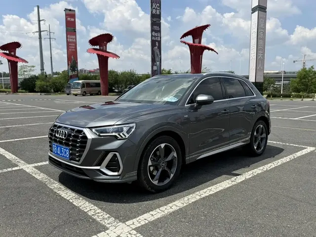 Audi Q3 2023 35 TFSI Fashion Dynamic (1.4T)