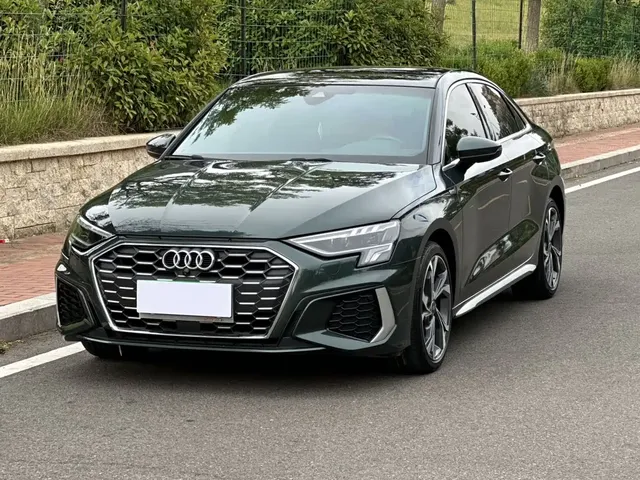 Audi A3 2023 Facelift A3L Limousine 35 TFSI Luxury Sport