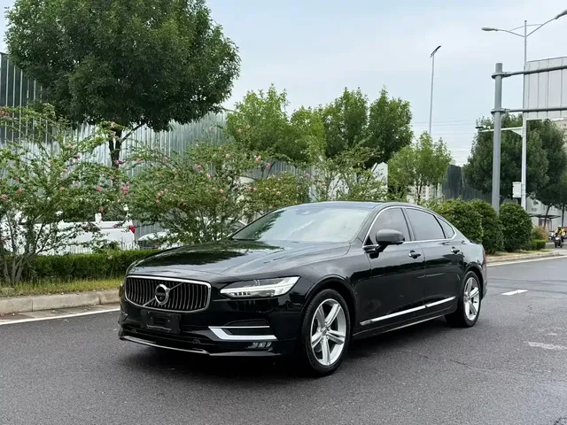 Volvo S90 2019 T5 Momentum