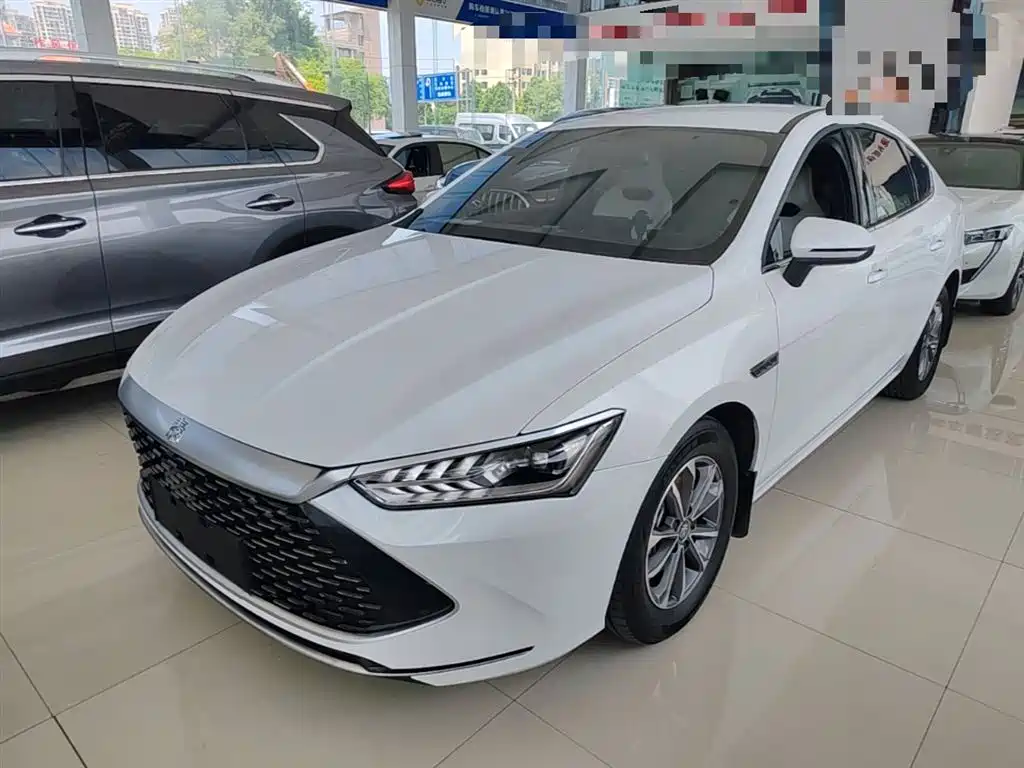 BYD Qin PLUS 2024 Glory Edition DM-i 55KM Leading