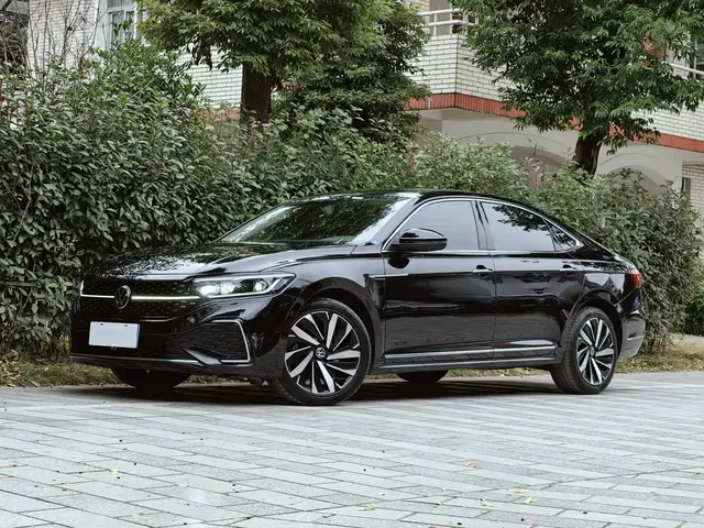 Volkswagen Passat 2022 330TSI Starry Sky Premium Edition