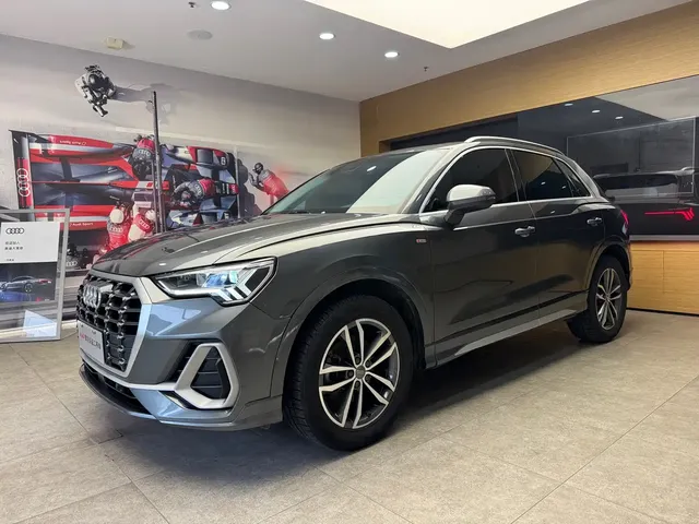 Audi Q3 2021 35 TFSI Progressive Sport