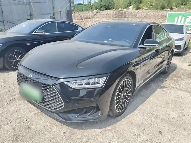 BYD Han 2023 DM-i Champion Edition 121KM Premium