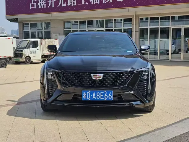 Cadillac CT5 2025 Model 28T Urban Sport Edition