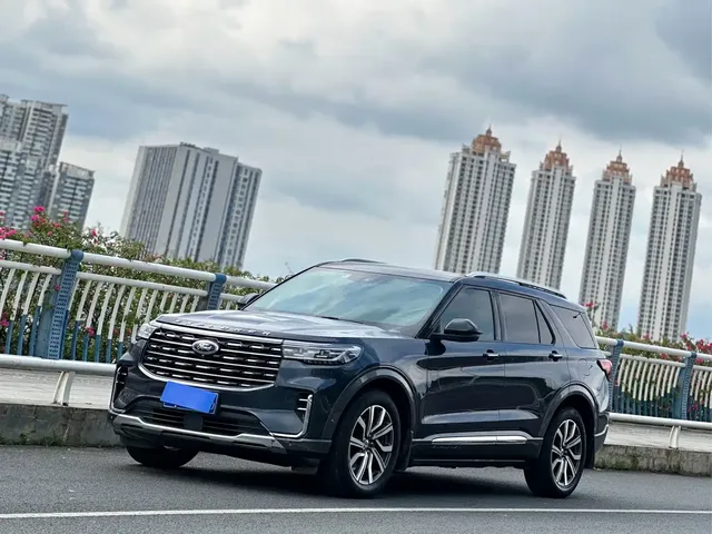 Ford Explorer 2020 EcoBoost 285 AWD Titanium Edition 7-Seater