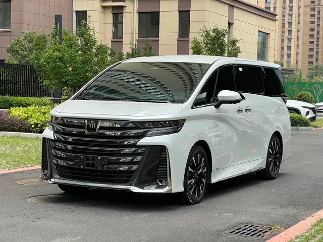 Toyota Vellfire 2024 Crown Hybrid 2.5L Executive Premium Edition