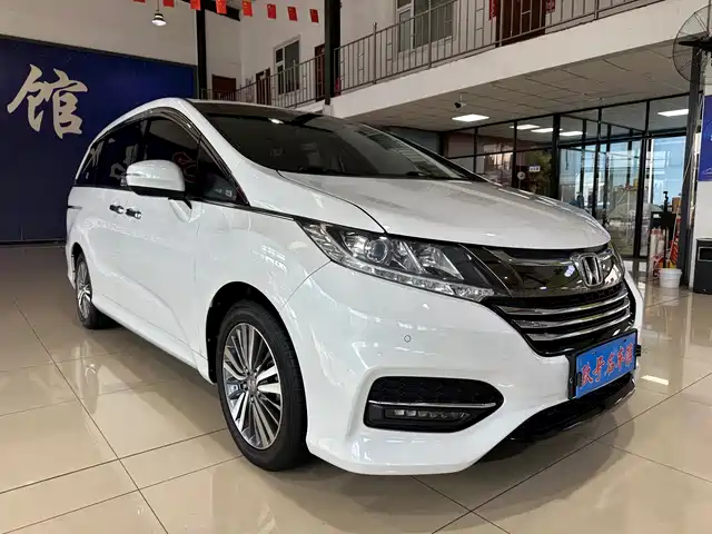 Honda Odyssey 2018 2.4L Luxury Edition