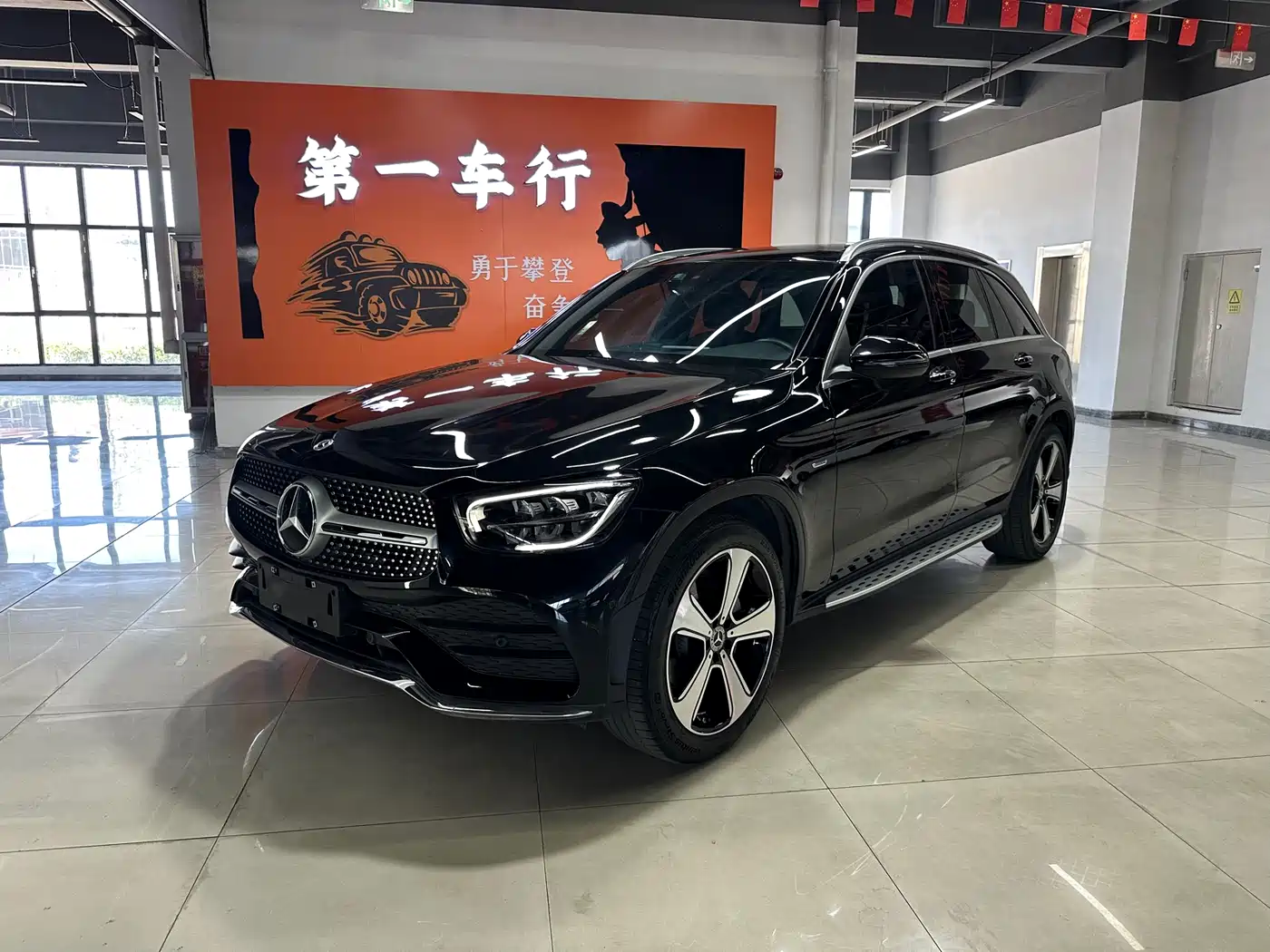 Mercedes-Benz GLC 2022 Facelift GLC 300 L 4MATIC Dynamic Collector's Edition
