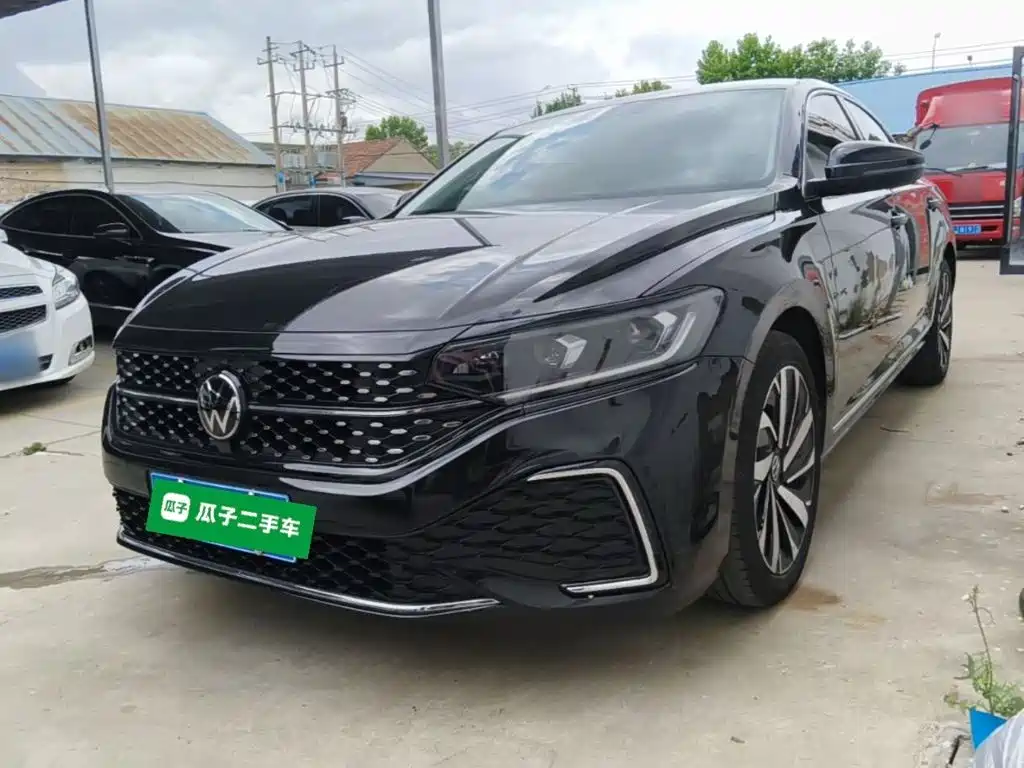 Volkswagen Passat 2023 Facelift 330TSI Starlight Elite Edition