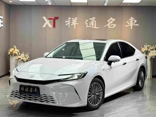 Toyota Camry 2024 Hybrid 2.0HGVP Luxury Edition