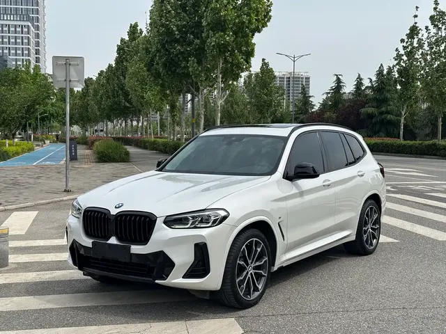 BMW X3 2022 xDrive30i Leading M Night Package