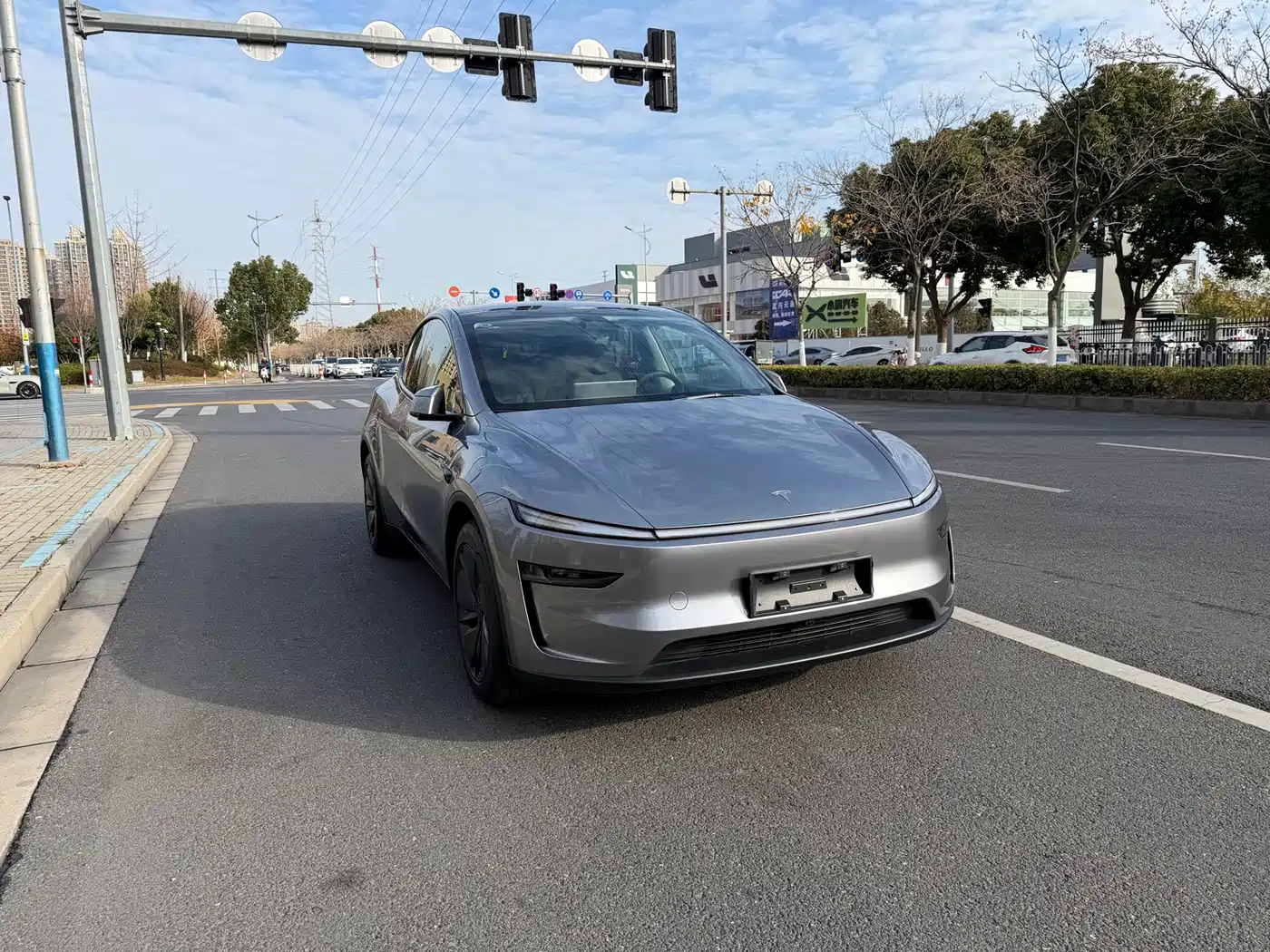 Tesla Model Y 2025 Rear-Wheel Drive