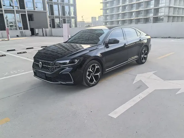 Volkswagen Passat 2024 380TSI Starlight Dragon Soaring Edition