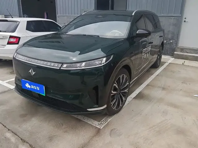 Dongfeng Yipai eπ008 2025 210Max Smart Drive Edition 6-seater