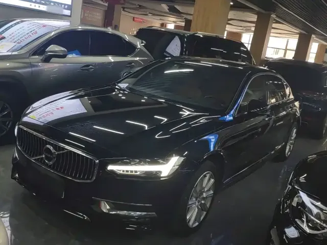Volvo S90 2020 T5 Momentum Luxury Edition