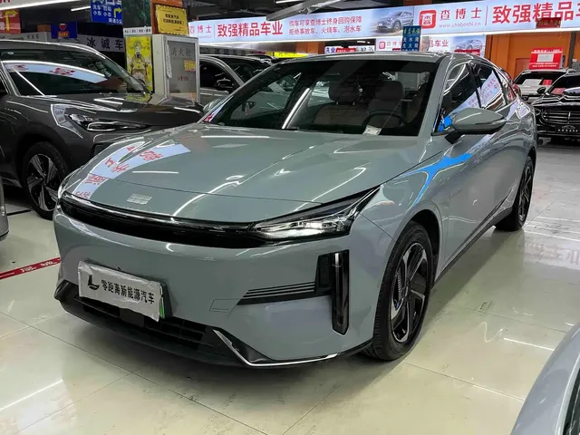 Geely Galaxy L6 2024 125km PLUS Soaring Dragon Edition