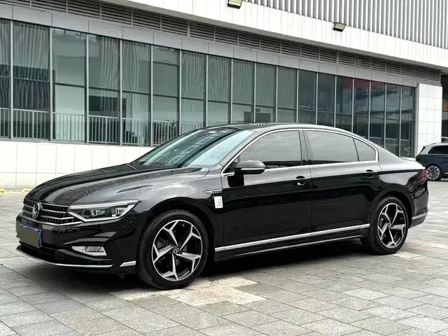 Volkswagen Magotan 2023 Model 2 Million Commemorative Edition 330TSI DSG Luxury