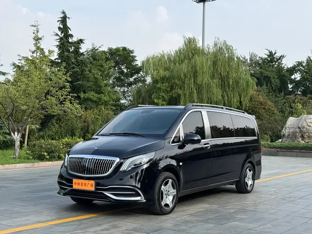 Mercedes-Benz Vito 2023 2.0T Elite 7-Seater