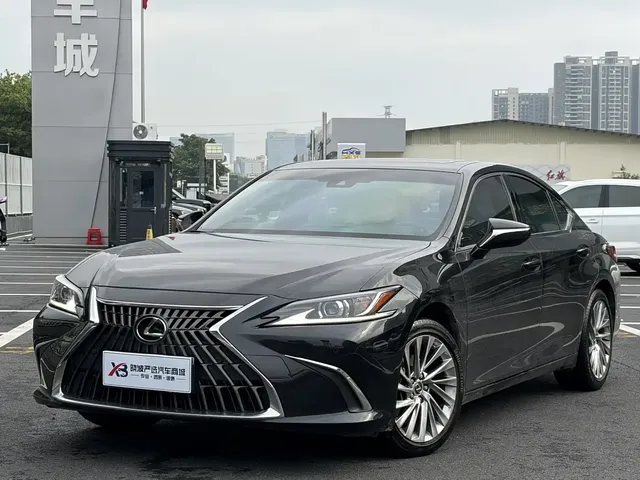 Lexus ES 2023 200 Excellence Edition
