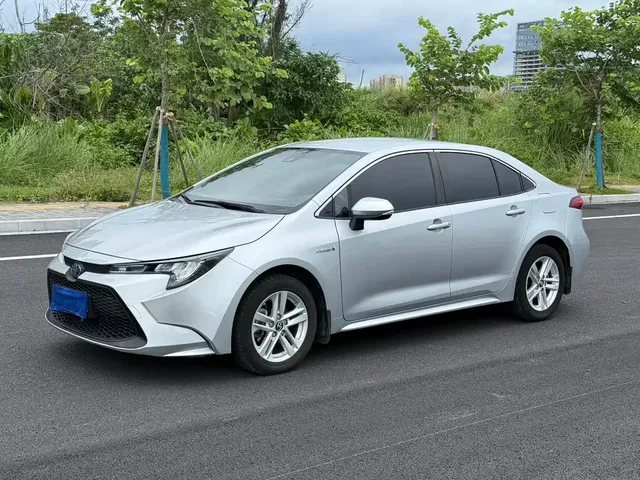 Toyota Levin 2022 Dual Engine 1.8H E-CVT Leading Edition