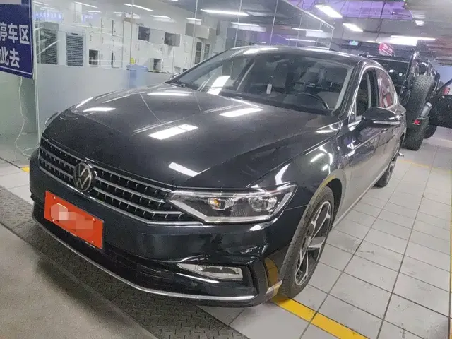 Volkswagen Magotan 2023 Model 2 Million Commemorative Edition 330TSI DSG Luxury