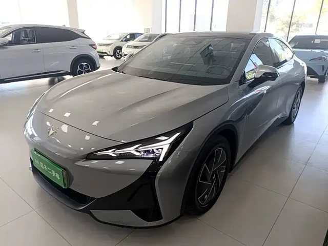 ARCFOX Alpha S5 2025 Model 560PRO 185kW