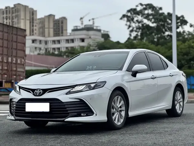 Toyota Camry 2021 2.0G Luxury Edition