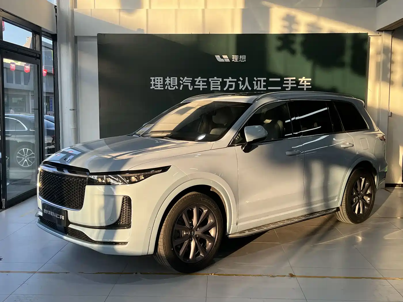 Li Auto Li ONE 2020 Extended Range 6-seater