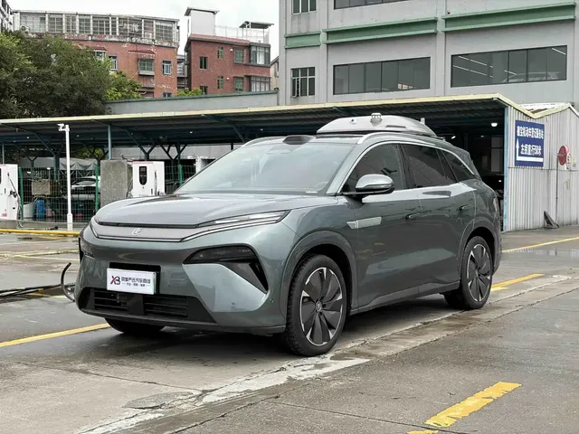 BYD Tang L 2025 DM 175KM Drone Player Edition