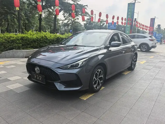 MG 5 2022 180DVVT CVT Youth Luxury Edition