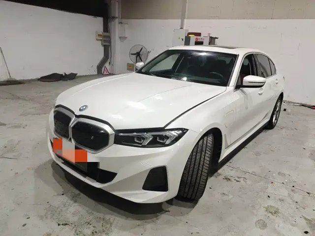 BMW i3 2024 eDrive 35 L