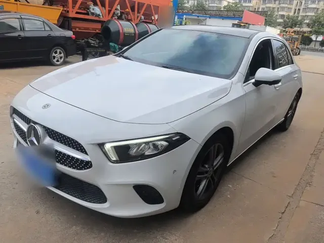 Mercedes-Benz A-Class (Import) 2019 A 200 Dynamic Version